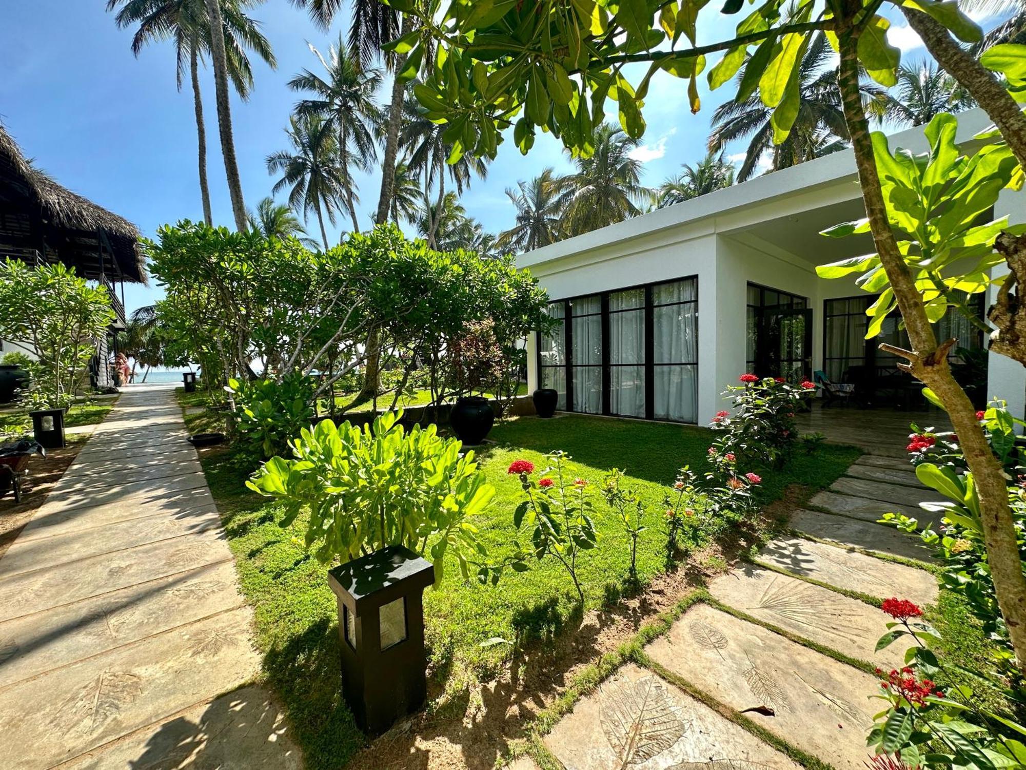 South Coast Villas By Mandala Тангалла Экстерьер фото