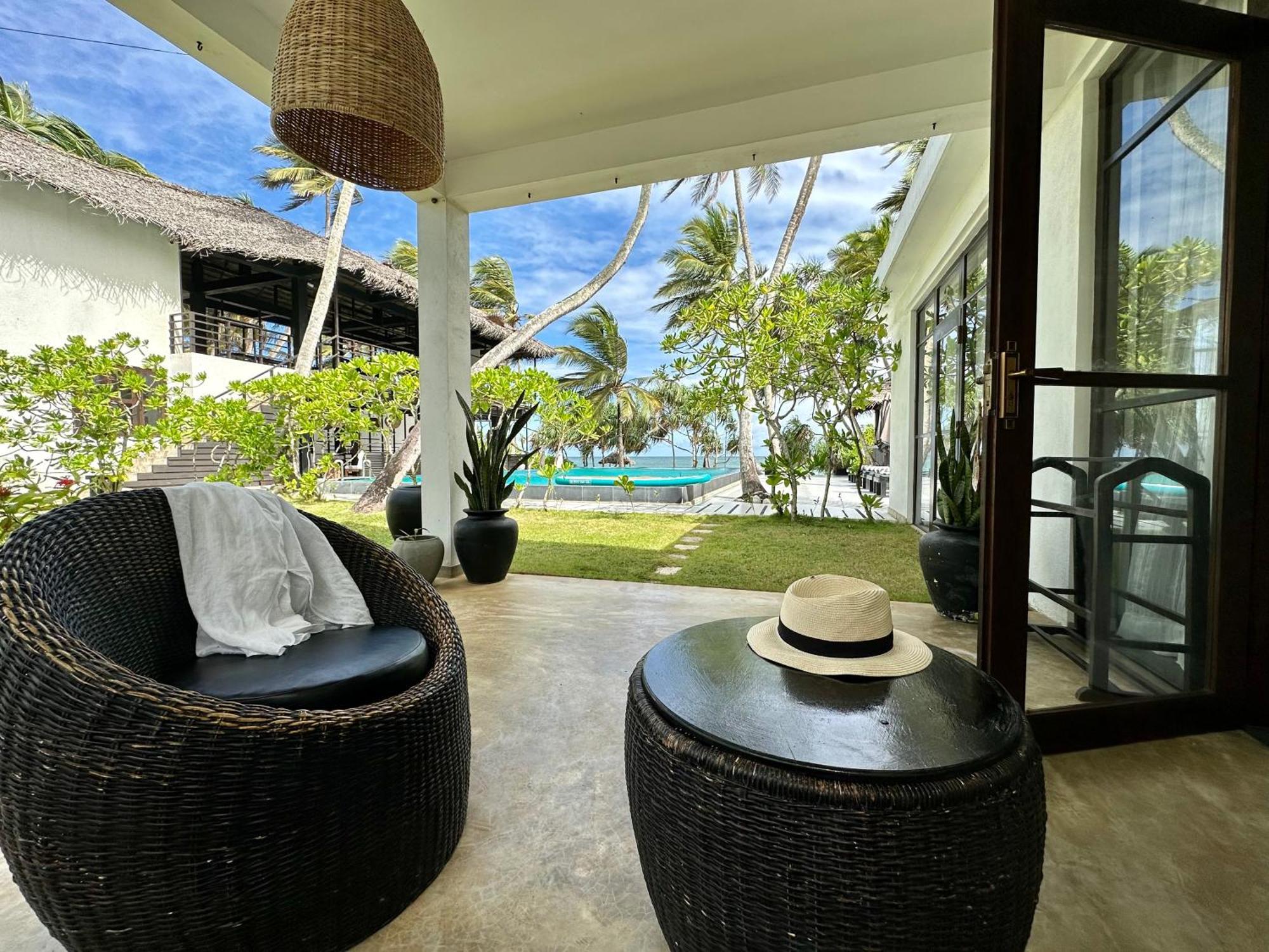 South Coast Villas By Mandala Тангалла Экстерьер фото